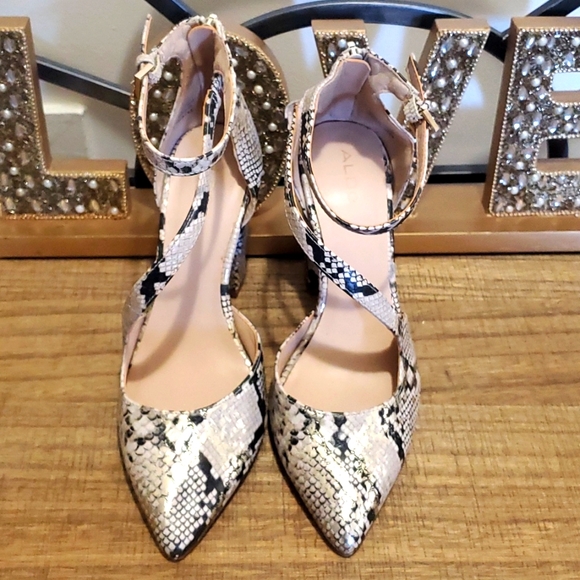 Aldo Nichole Snakeskin Block Cross Strap Heels Pumps Sz 7 - Picture 9 of 9